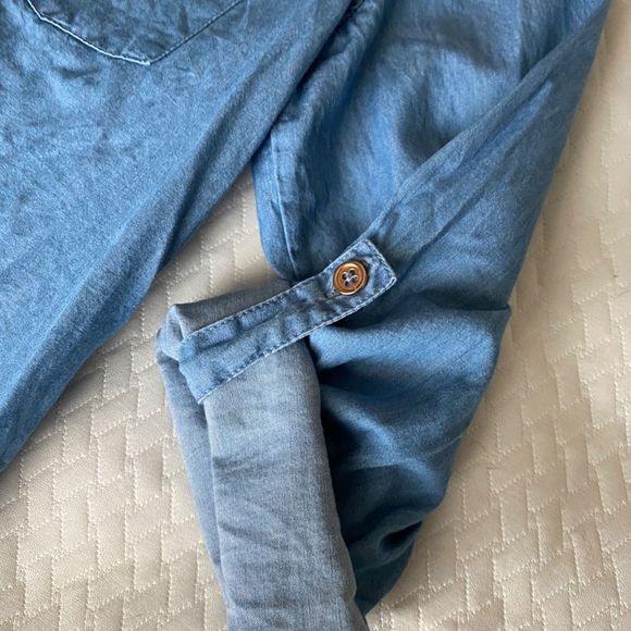 JUSTICE Button Down Denim Long Sleeve w/ front knot Shirt Size 16 - Picture 5 of 7